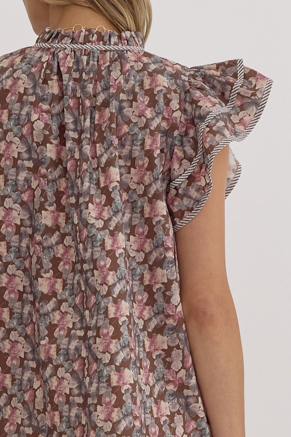 Brown Floral Slutter Sleeve Top