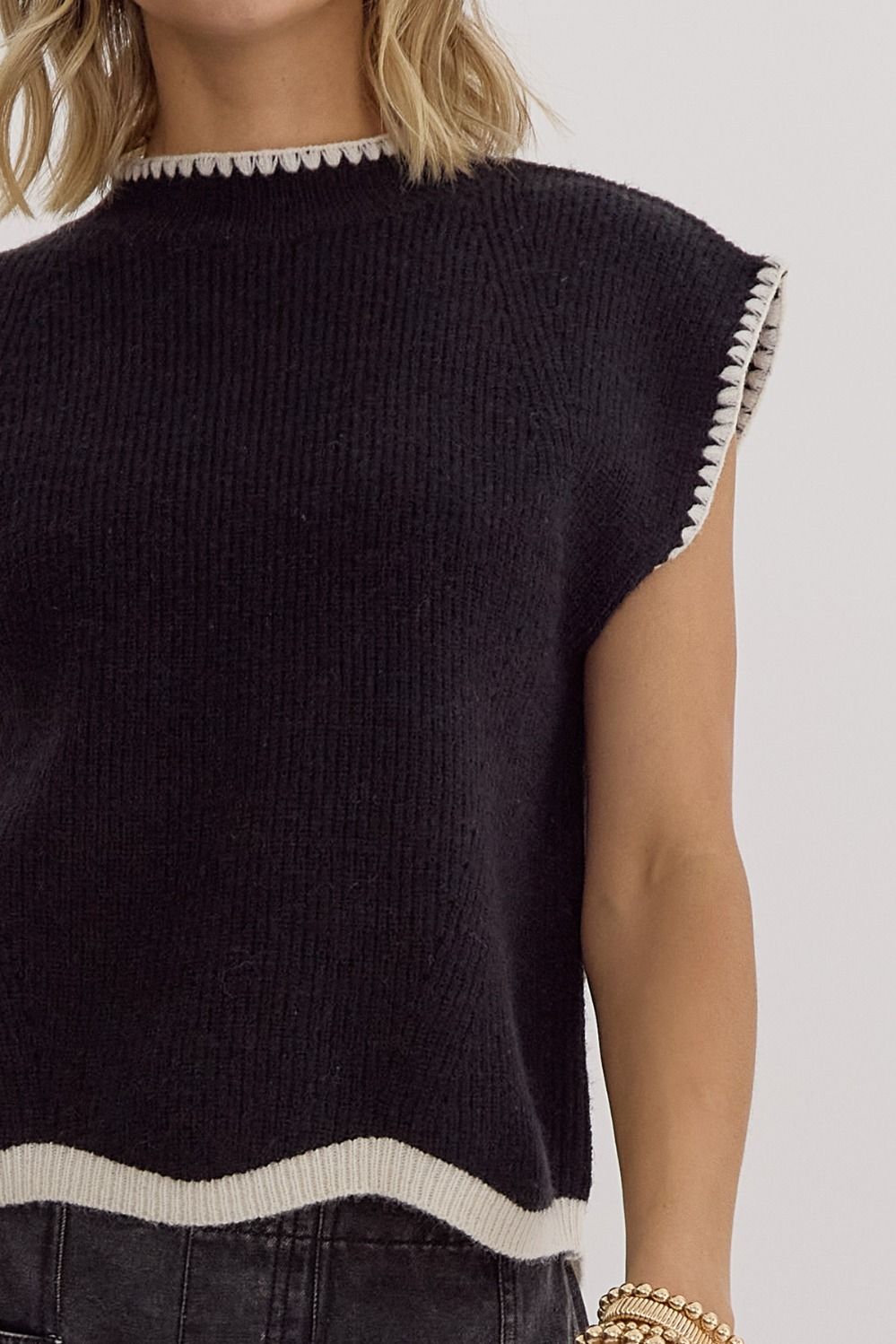 Black Scallop High Neck Sleeveless Sweater