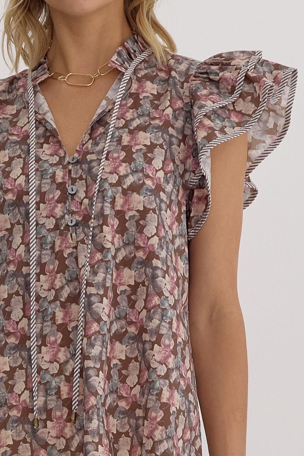 Brown Floral Slutter Sleeve Top